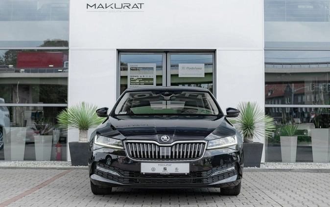 Skoda Superb cena 96850 przebieg: 115590, rok produkcji 2019 z Rudnik nad Sanem małe 704